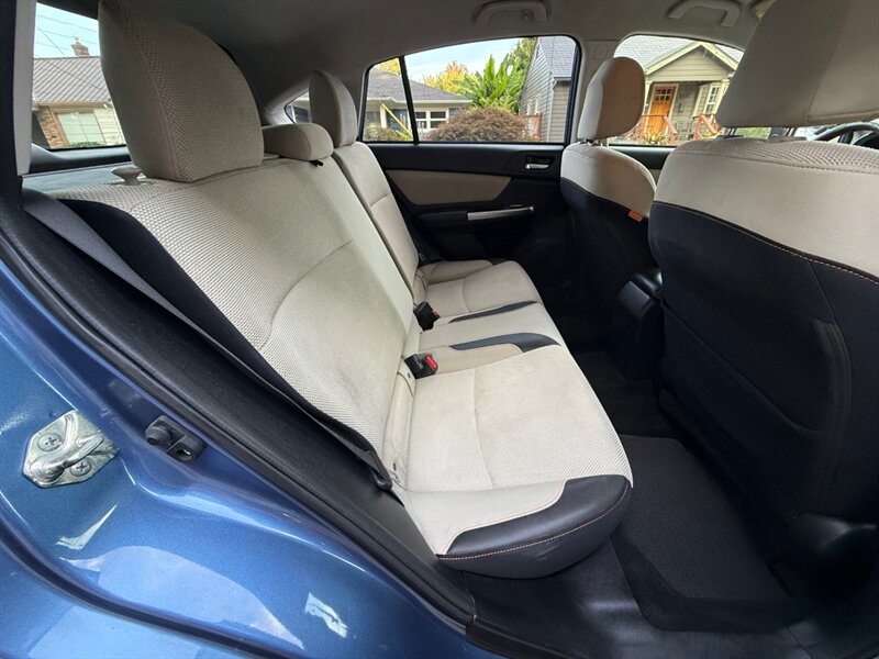 2017 Subaru Crosstrek 2.0i Premium - Photo 13 - Portland, OR 97202
