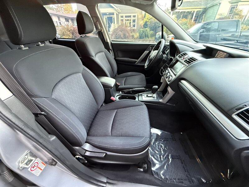2016 Subaru Forester 2.5i - Photo 13 - Portland, OR 97202