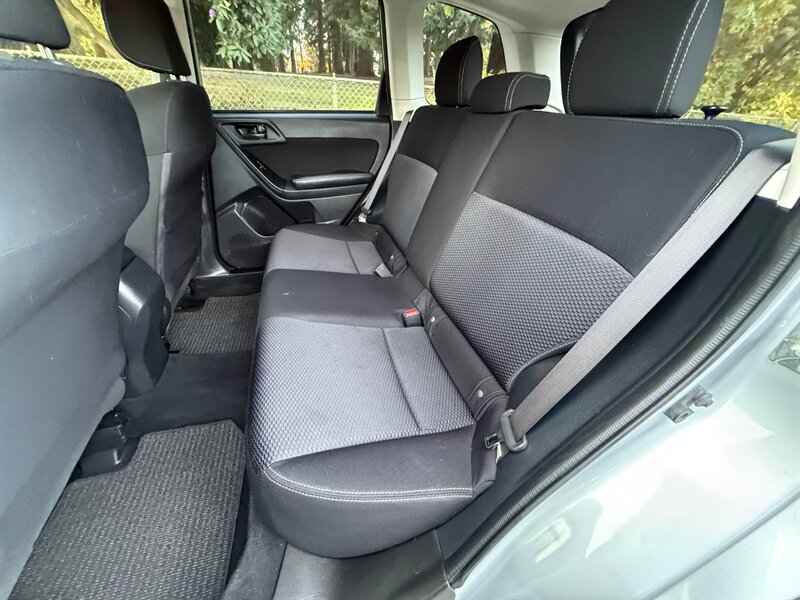 2016 Subaru Forester 2.5i - Photo 15 - Portland, OR 97202