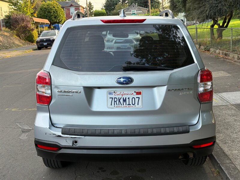 2016 Subaru Forester 2.5i - Photo 5 - Portland, OR 97202