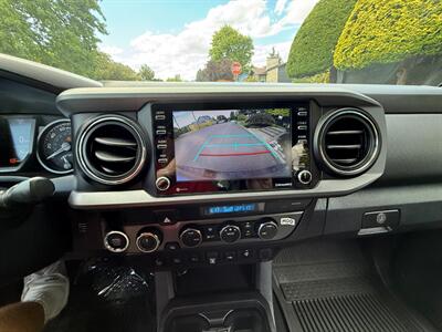 2022 Toyota Tacoma TRD Sport   - Photo 19 - Portland, OR 97202