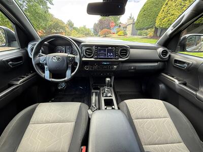 2022 Toyota Tacoma TRD Sport   - Photo 13 - Portland, OR 97202