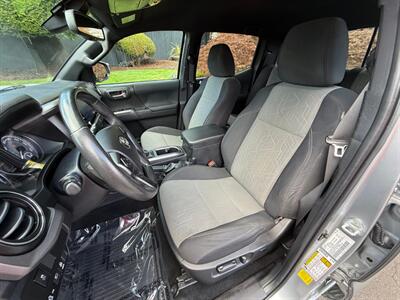 2022 Toyota Tacoma TRD Sport   - Photo 8 - Portland, OR 97202