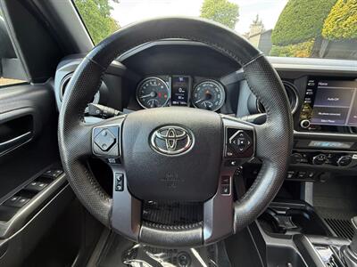 2022 Toyota Tacoma TRD Sport   - Photo 17 - Portland, OR 97202