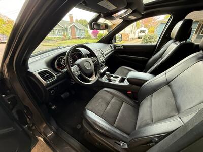 2020 Jeep Grand Cherokee Laredo   - Photo 9 - Portland, OR 97202