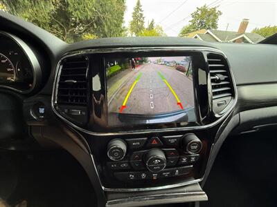 2020 Jeep Grand Cherokee Laredo   - Photo 22 - Portland, OR 97202