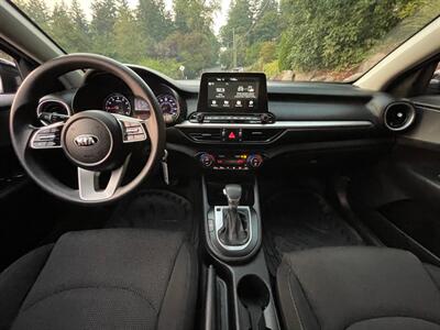 2019 Kia Forte LXS   - Photo 14 - Portland, OR 97202