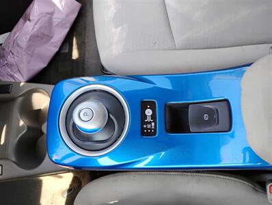 2011 Nissan LEAF SV - Photo 12 - Portland, OR 97202