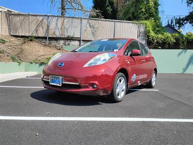 2011 Nissan LEAF SV Hatchback