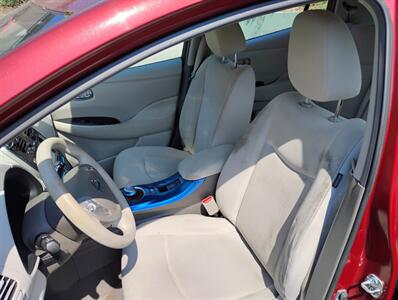 2011 Nissan LEAF SV - Photo 11 - Portland, OR 97202