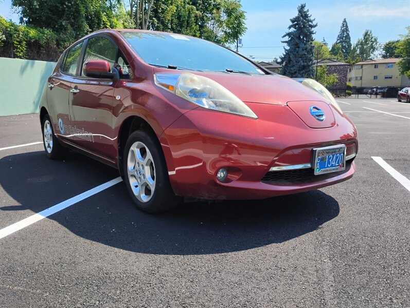 2011 Nissan LEAF SV - Photo 2 - Portland, OR 97202