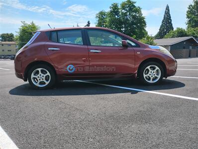 2011 Nissan LEAF SV - Photo 8 - Portland, OR 97202
