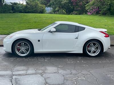 2014 Nissan 370Z   - Photo 2 - Portland, OR 97202