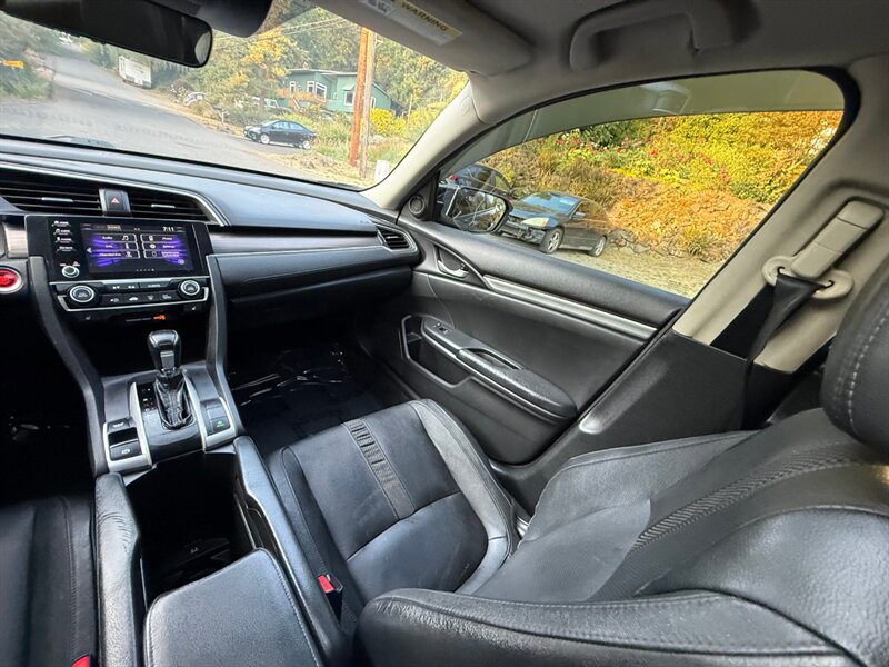 2020 Honda Civic EX-L - Photo 16 - Portland, OR 97202