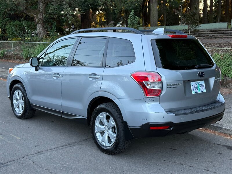 2016 Subaru Forester 2.5i Premium - Photo 3 - Portland, OR 97202