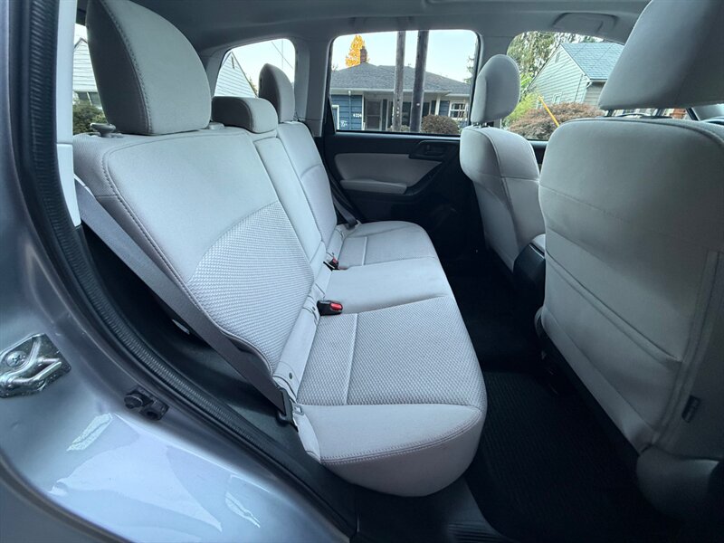 2016 Subaru Forester 2.5i Premium - Photo 15 - Portland, OR 97202