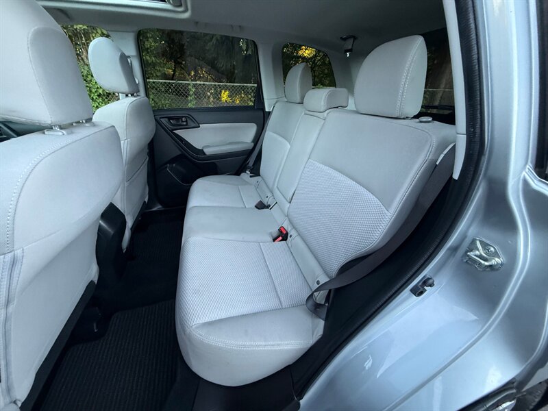 2016 Subaru Forester 2.5i Premium - Photo 16 - Portland, OR 97202