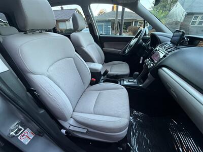 2016 Subaru Forester 2.5i Premium - Photo 14 - Portland, OR 97202