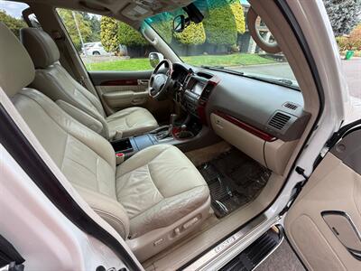 2009 Lexus GX 470   - Photo 11 - Portland, OR 97202