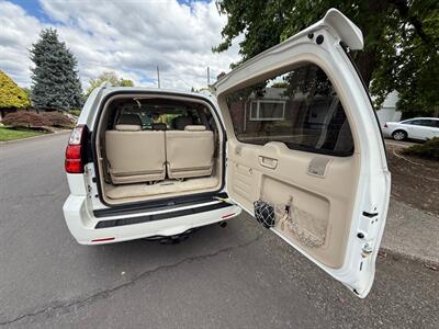 2009 Lexus GX 470   - Photo 10 - Portland, OR 97202