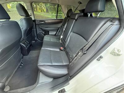 2017 Subaru Outback 3.6R Limited   - Photo 14 - Portland, OR 97202