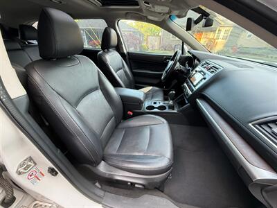 2017 Subaru Outback 3.6R Limited   - Photo 11 - Portland, OR 97202