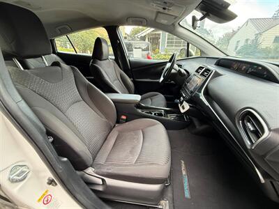 2018 Toyota Prius Prime Premium - Photo 10 - Portland, OR 97202