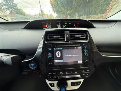 2018 Toyota Prius Prime Premium - Photo 14 - Portland, OR 97202