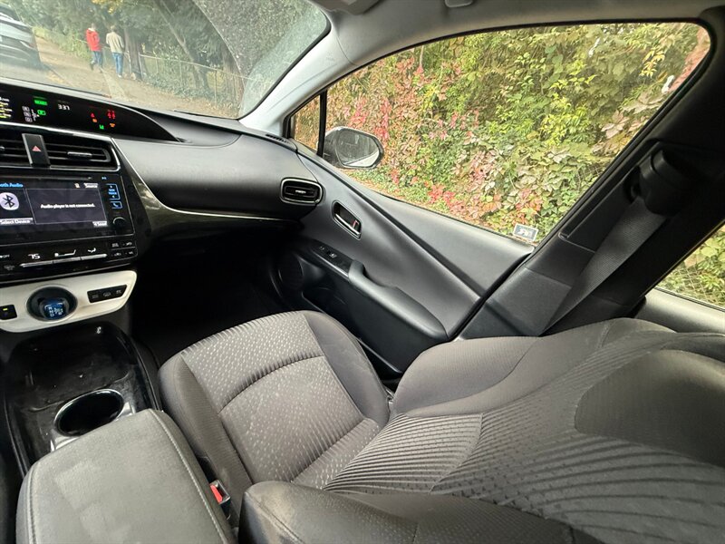 2018 Toyota Prius Prime Premium - Photo 15 - Portland, OR 97202