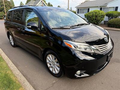 2015 Toyota Sienna Limited 7-Passenger   - Photo 6 - Portland, OR 97202