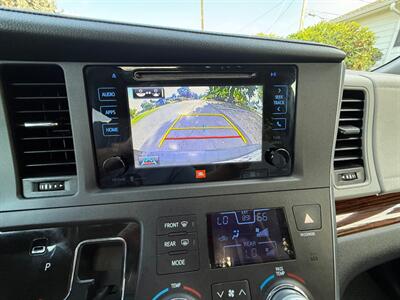 2015 Toyota Sienna Limited 7-Passenger   - Photo 24 - Portland, OR 97202