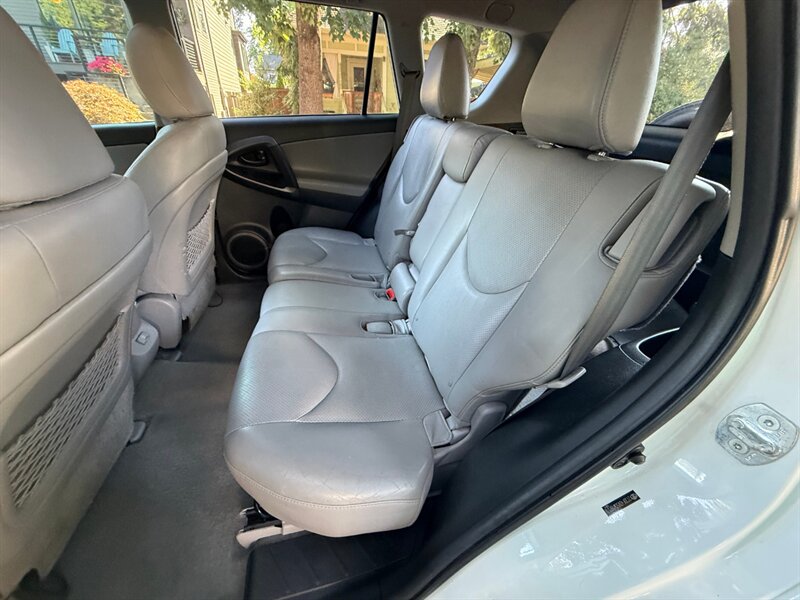 2012 Toyota RAV4 Limited - Photo 15 - Portland, OR 97202