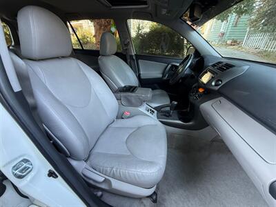 2012 Toyota RAV4 Limited - Photo 13 - Portland, OR 97202