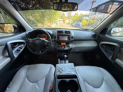 2012 Toyota RAV4 Limited - Photo 16 - Portland, OR 97202