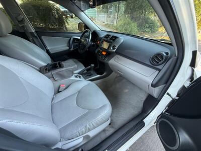 2012 Toyota RAV4 Limited - Photo 12 - Portland, OR 97202