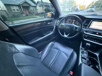 2018 Hyundai SONATA Limited   - Photo 18 - Portland, OR 97202