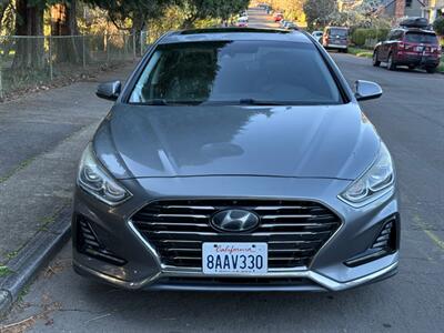2018 Hyundai SONATA Limited   - Photo 4 - Portland, OR 97202