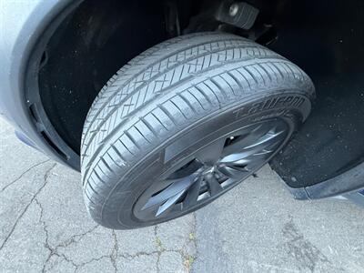 2019 Tesla Model X Standard Range   - Photo 8 - Portland, OR 97202