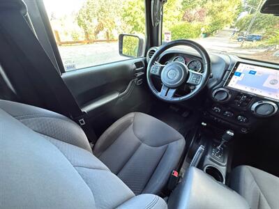 2017 Jeep Wrangler Unlimited Sport S   - Photo 21 - Portland, OR 97202