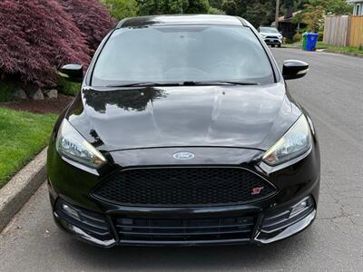 2017 Ford Focus ST   - Photo 4 - Portland, OR 97202