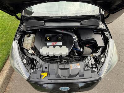 2017 Ford Focus ST   - Photo 9 - Portland, OR 97202