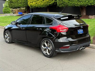 2017 Ford Focus ST   - Photo 3 - Portland, OR 97202