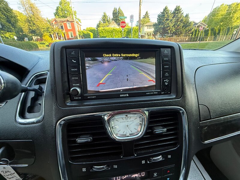 2016 Chrysler Town & Country Touring - Photo 22 - Portland, OR 97202