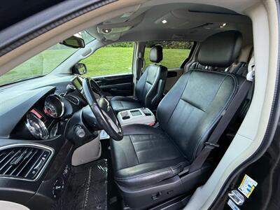 2016 Chrysler Town & Country Touring - Photo 8 - Portland, OR 97202