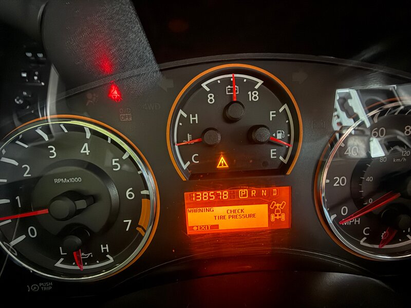2015 Nissan Titan SL - Photo 19 - Portland, OR 97202