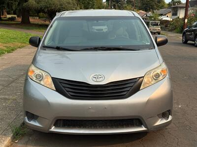 2017 Toyota Sienna L 7-Passenger   - Photo 4 - Portland, OR 97202