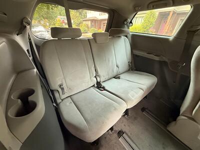 2017 Toyota Sienna L 7-Passenger   - Photo 12 - Portland, OR 97202