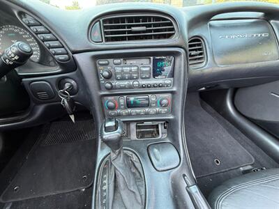 1998 Chevrolet Corvette   - Photo 21 - Portland, OR 97202