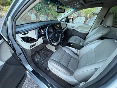 2015 Toyota Sienna XLE Premium 8-Passenger   - Photo 7 - Portland, OR 97202
