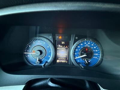 2015 Toyota Sienna XLE Premium 8-Passenger   - Photo 22 - Portland, OR 97202